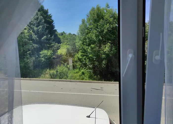 V Prizemi Rd - Terasa, Bazen, Zahrada Apartman *