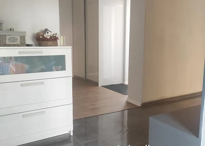V Prizemi Rd - Terasa, Bazen, Zahrada Apartman