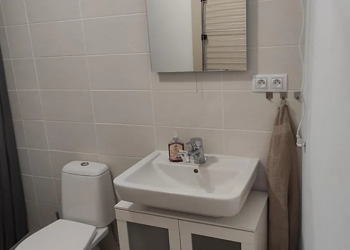 V Prizemi Rd - Terasa, Bazen, Zahrada Apartman *