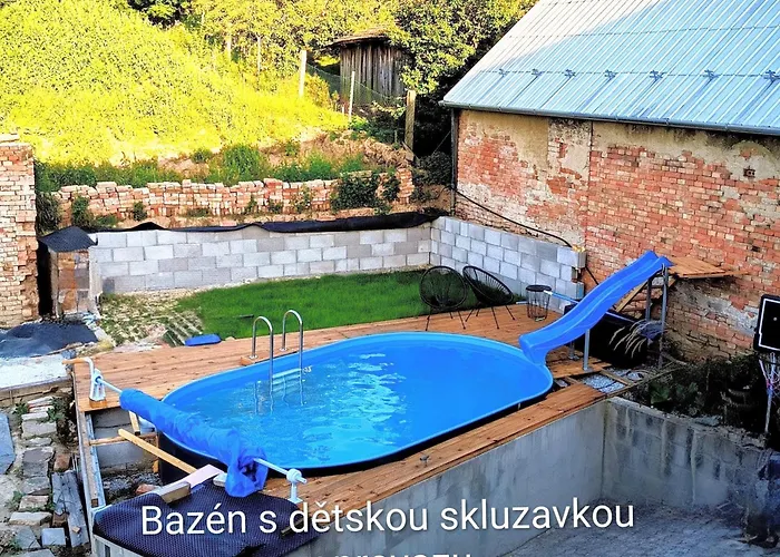 V Prizemi Rd - Terasa, Bazen, Zahrada * Nechvalin