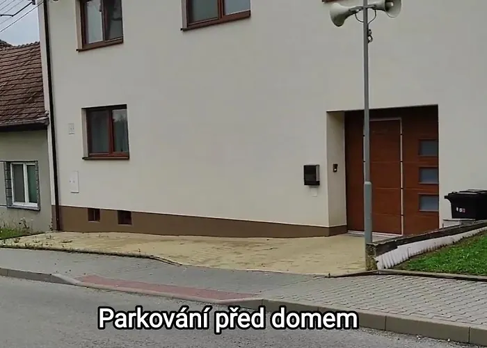 V Prizemi Rd - Terasa, Bazen, Zahrada Apartman Nechvalin