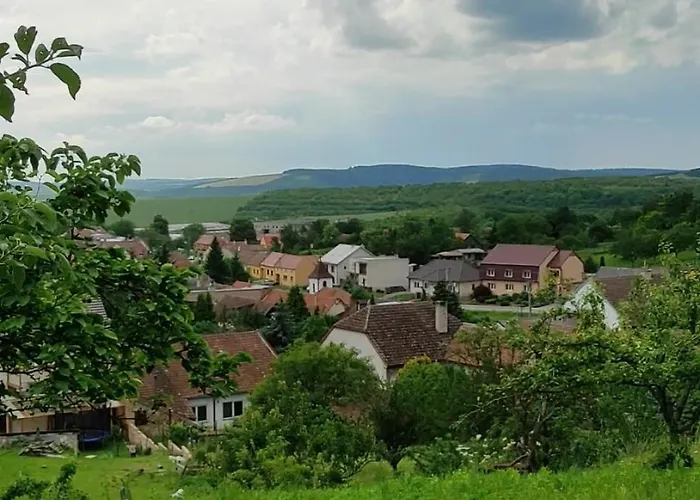 V Prizemi Rd - Terasa, Bazen, Zahrada Apartman *